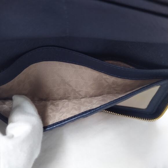 Michael Kors Blue Leather Zip Around Credit Card ID Window Wallet - Picture 16 of 16